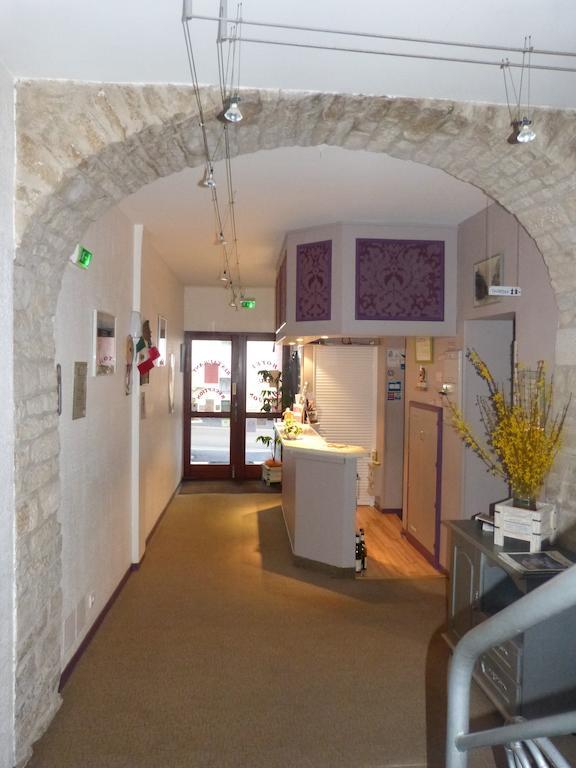 Hotel Du Donjon Champlitte-et-le-Prelot Екстер'єр фото