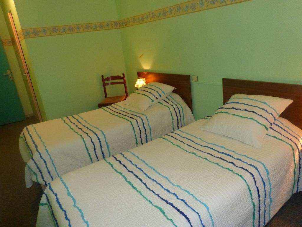 Hotel Du Donjon Champlitte-et-le-Prelot Номер фото
